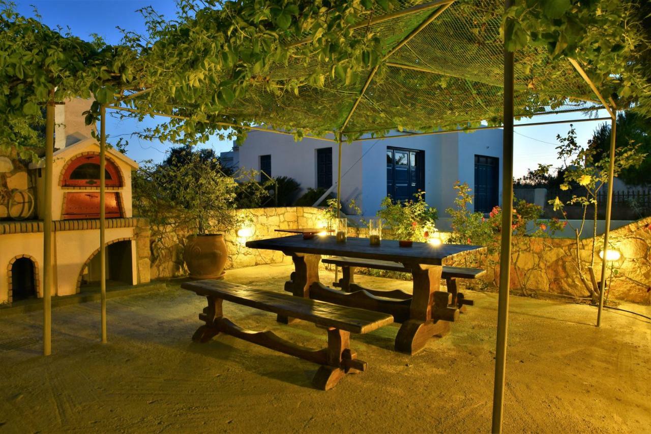 Avra Milos Guest house 2*