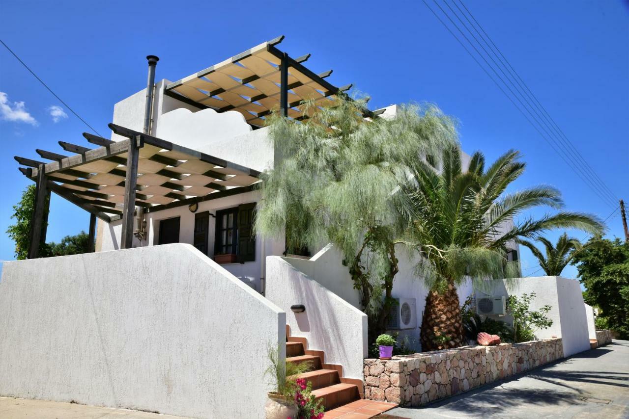 Avra Milos Guest house Zefiria
