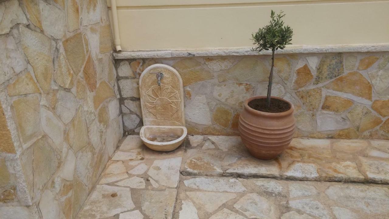 Aparthotel Patelis