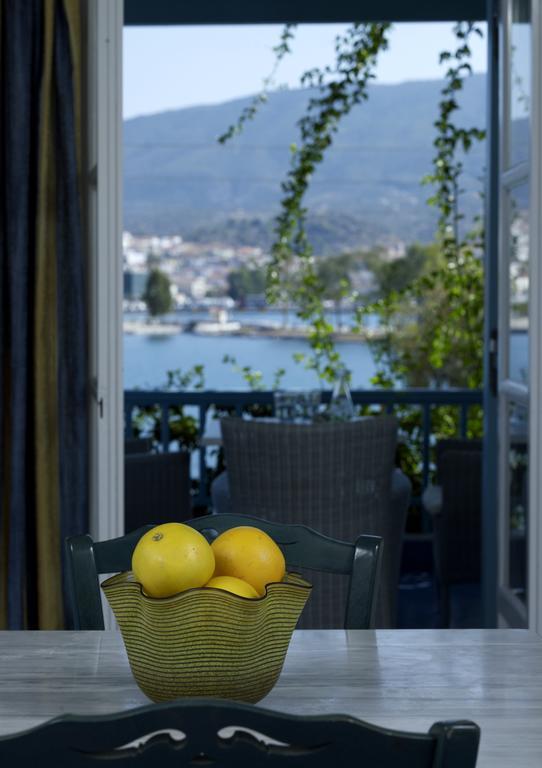 Nikis Village Aparthotel 3*