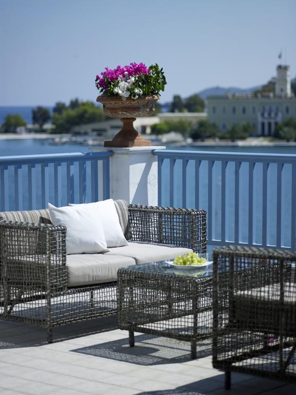 Aparthotel Nikis Village 3*