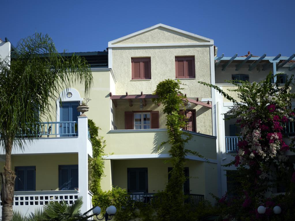 Aparthotel Nikis Village