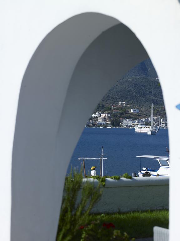 Aparthotel Nikis Village 3*