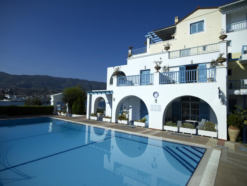 Nikis Village 3*