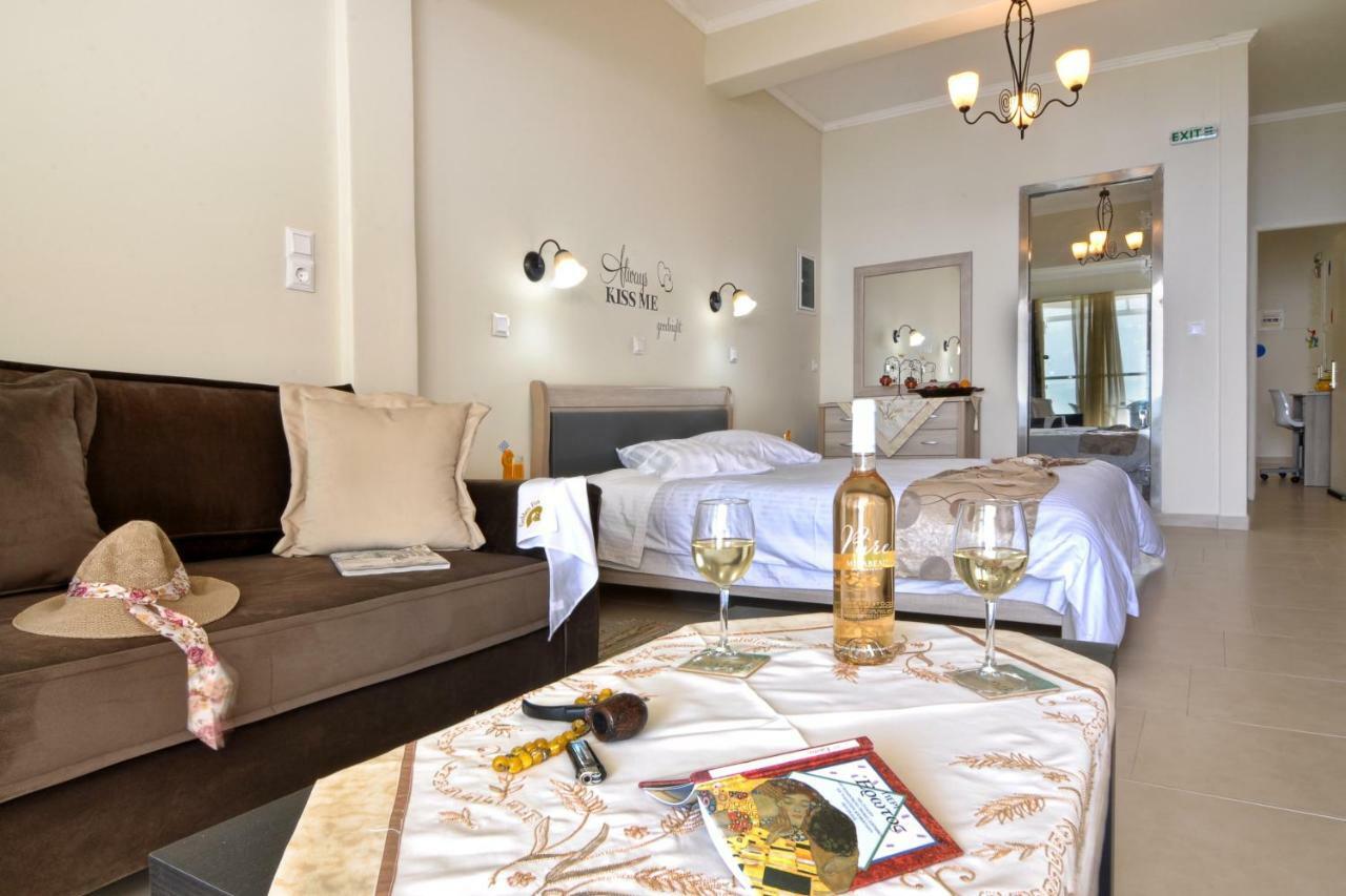 Apartment Golden Fox Studios And Suites *