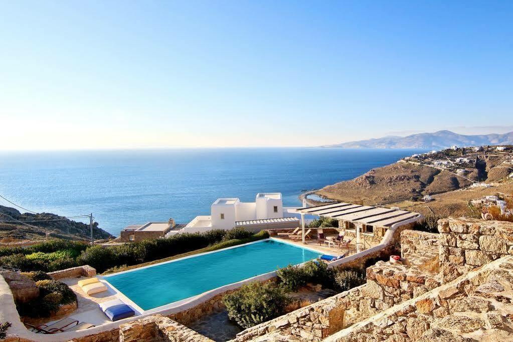 Villa Amarillo Villa *