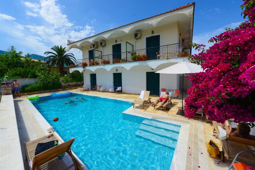 Marie 2* Acharavi (Corfu)