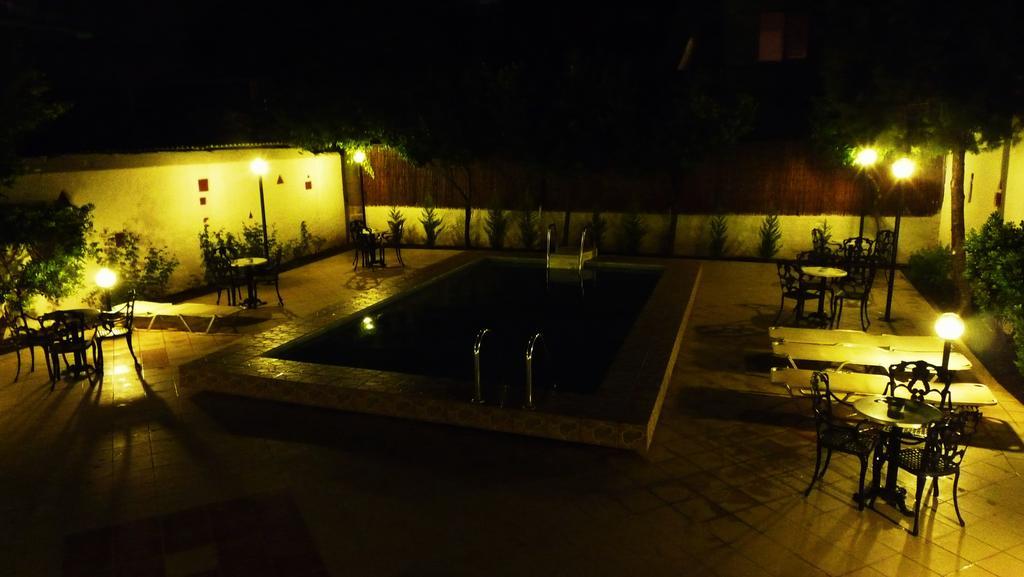 Bakos Hotel