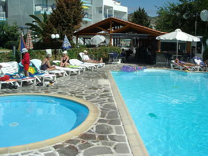 Marialena Aparthotel 2*