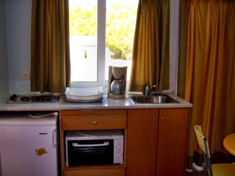 Aparthotel Fantasia 2*
