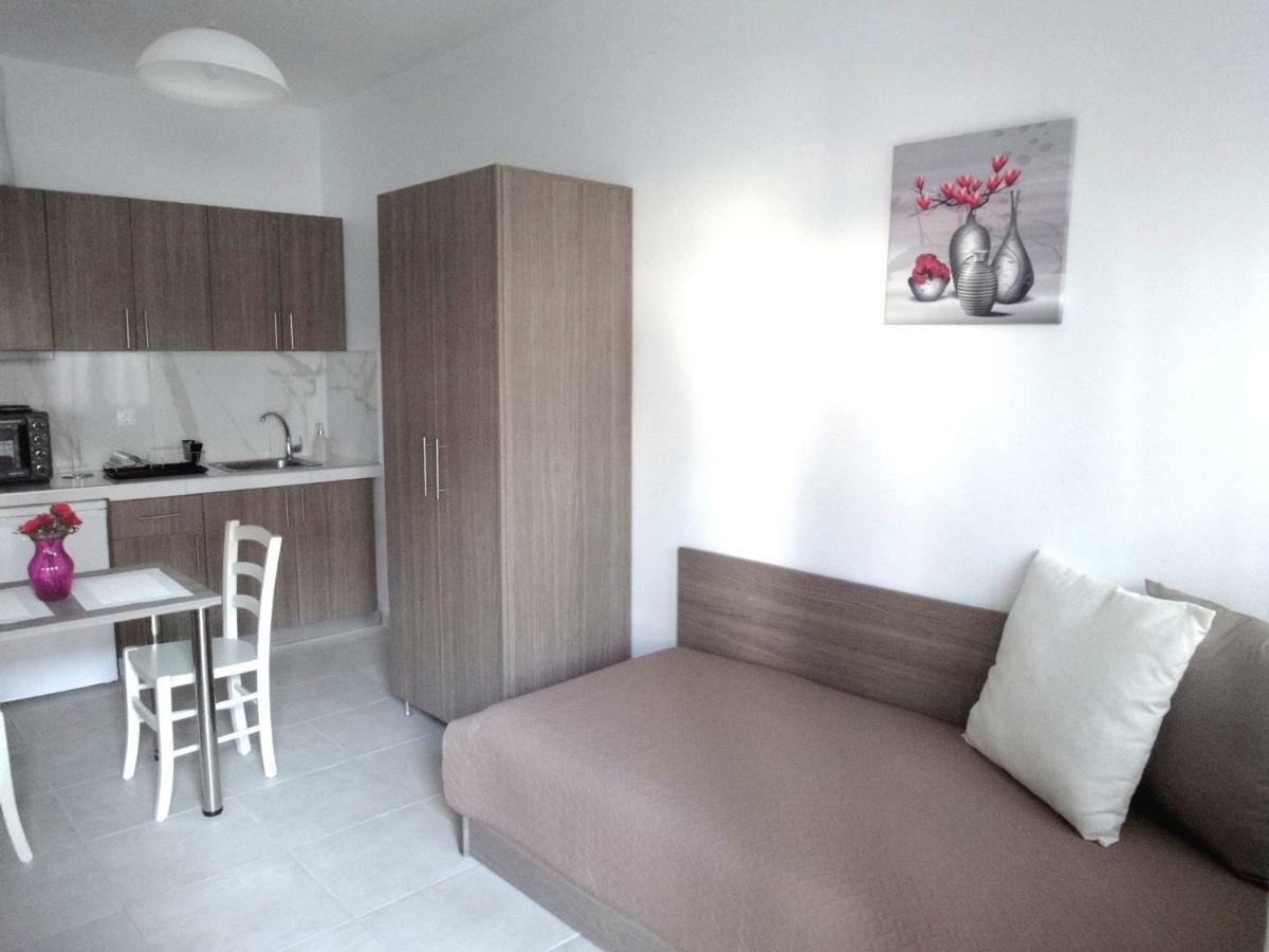 Nikogroup Mona Lisa Apartment Polychrono