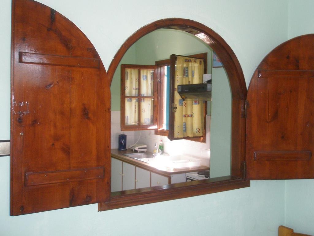 Manos Studios & Apartments Skopelos Town