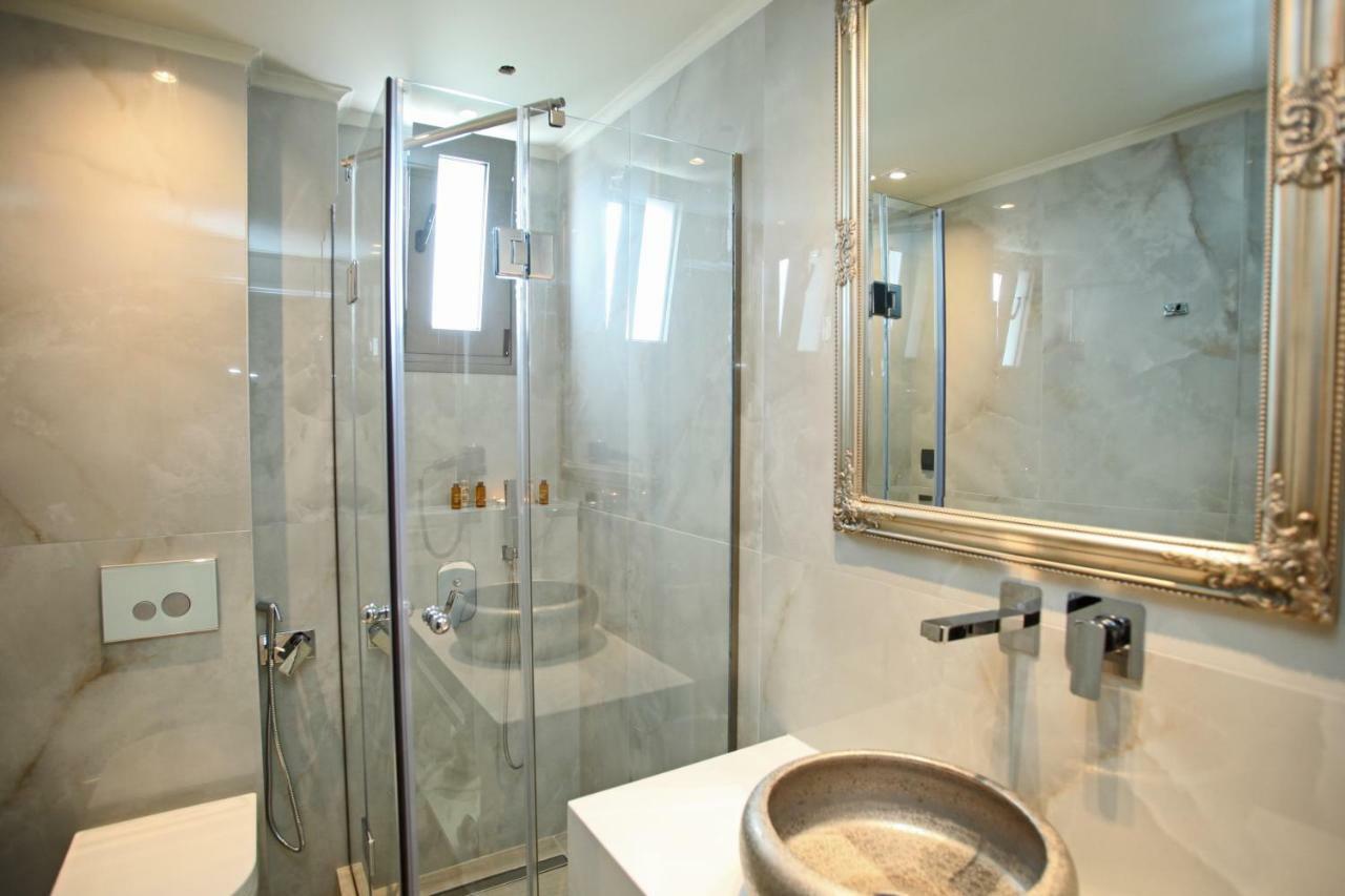 Athinais Luxury Hotel