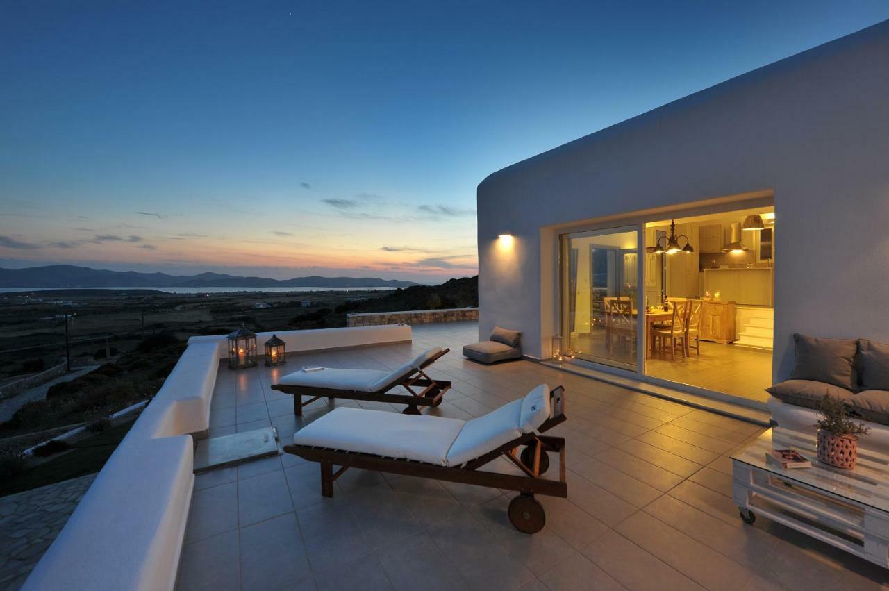 Sunset Villa *