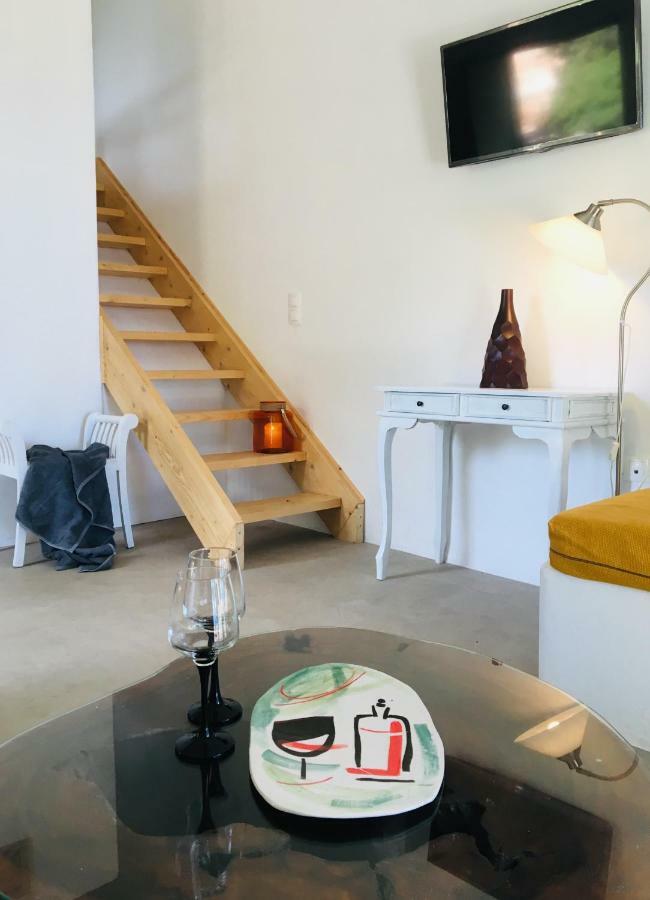 Guest house Utopia Suites *