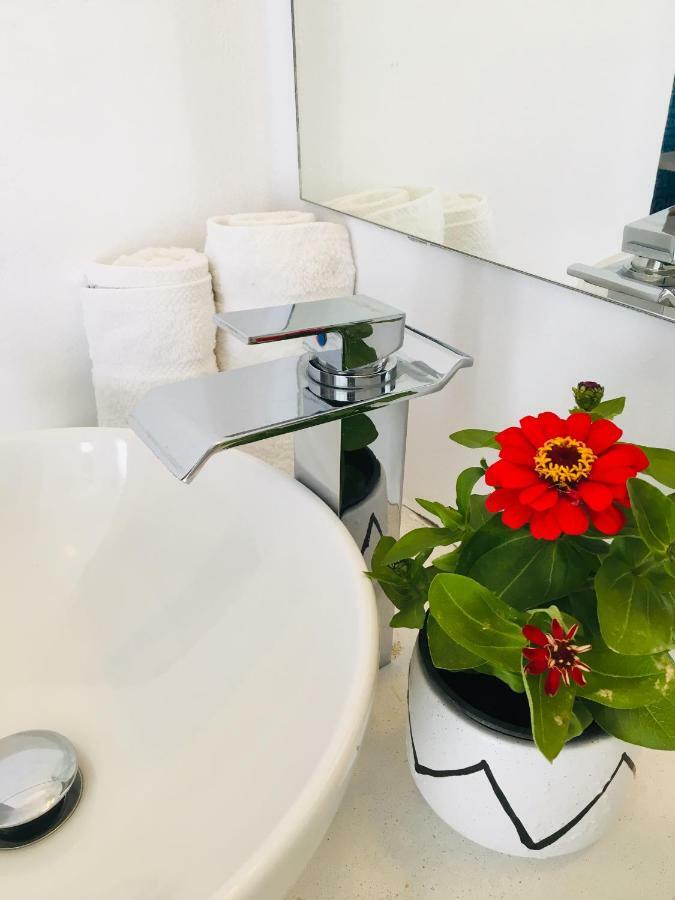 Utopia Suites Guest house *