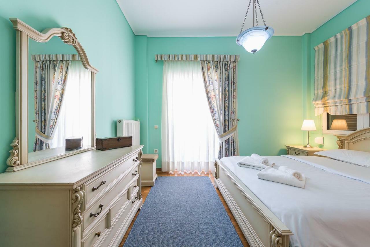 Two-bedroom With Sea View In Paleo Faliro Apartment *