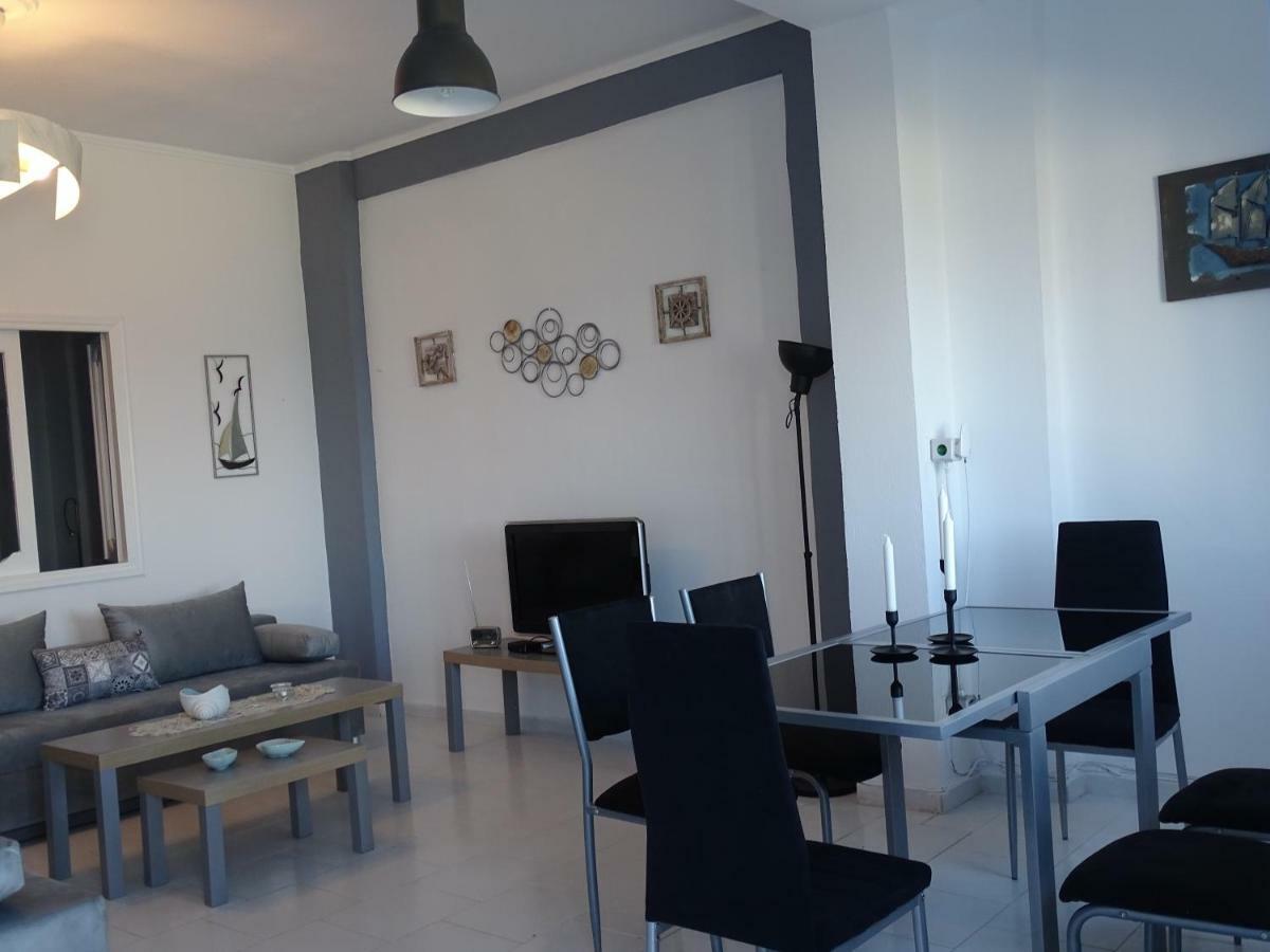 Holiday home Nama House Monolithos (Santorini)