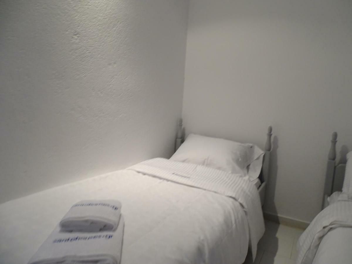 Nama House * Monolithos (Santorini)