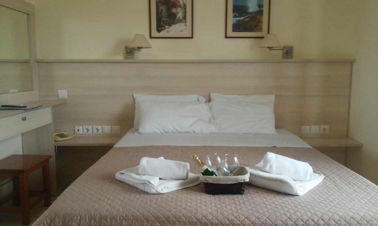 Alexandros Aparthotel Kalamaki (Chania)