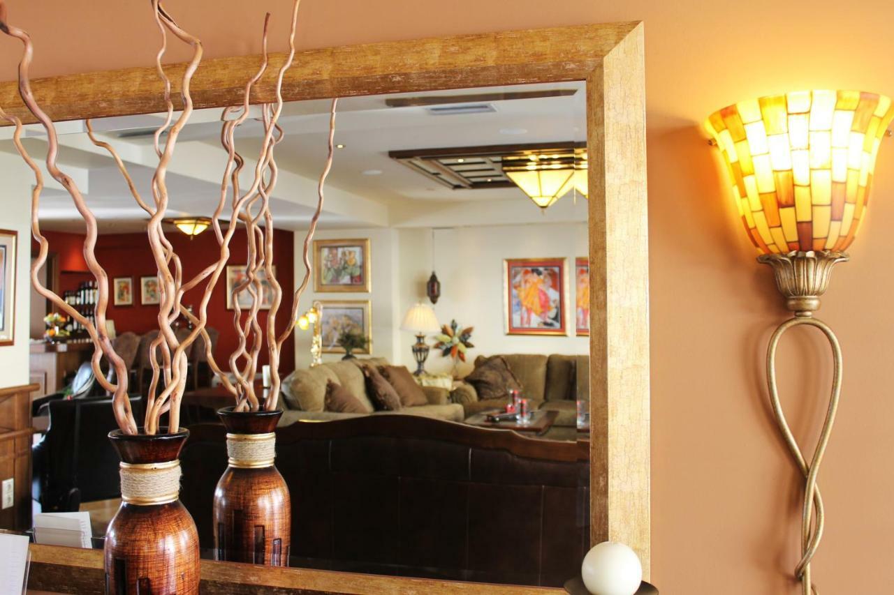 Selestina Boutique Hotel 3*