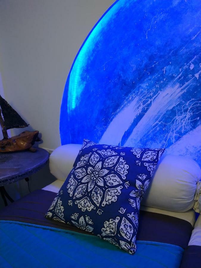 Alisaxni Guest house *