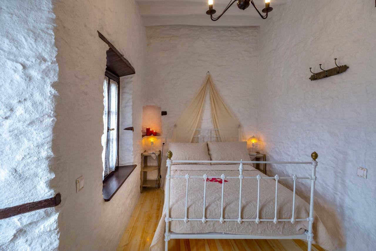Fimaira 2 Holiday home