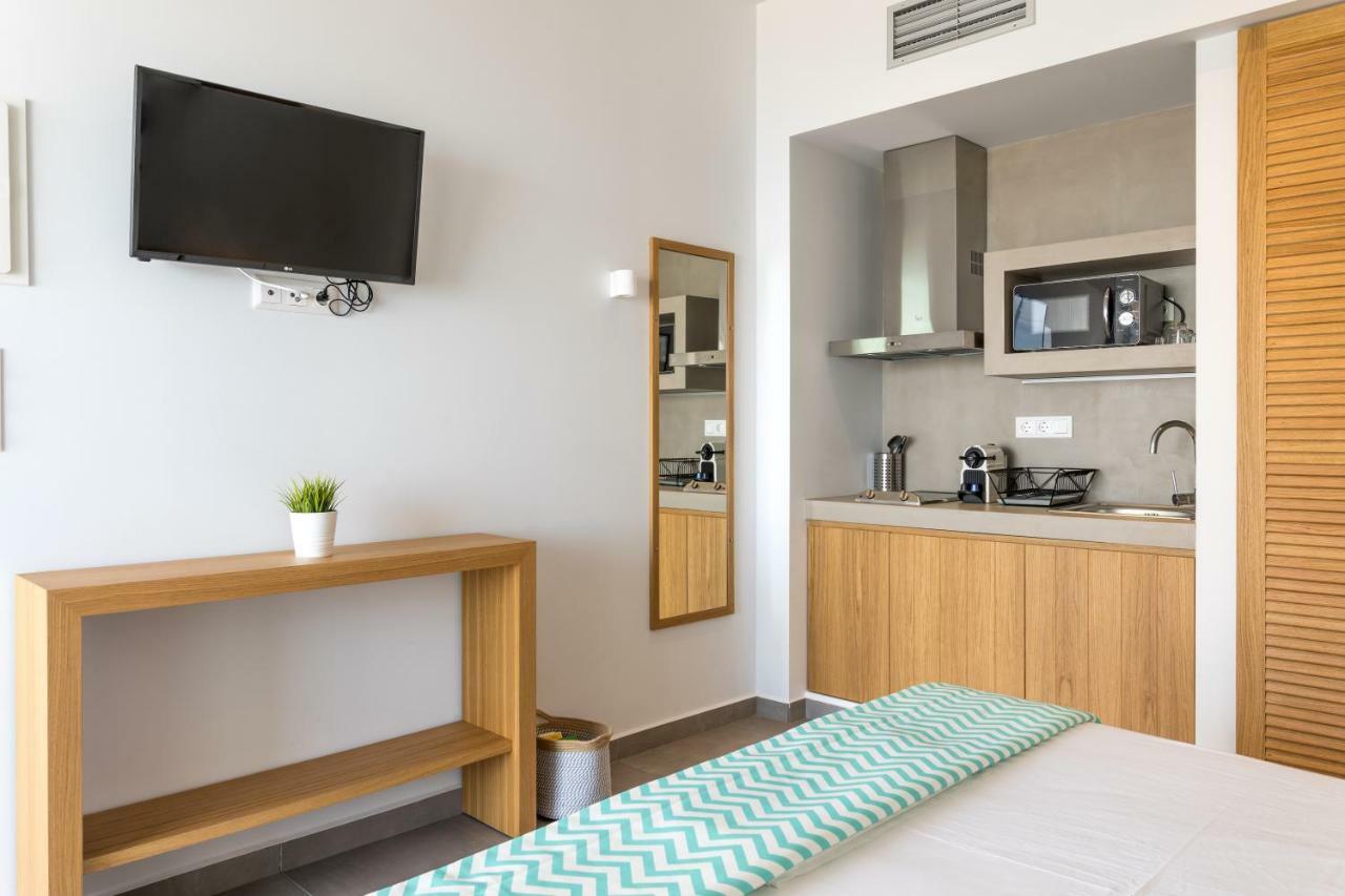 Aparthotel Mougre Polychrono