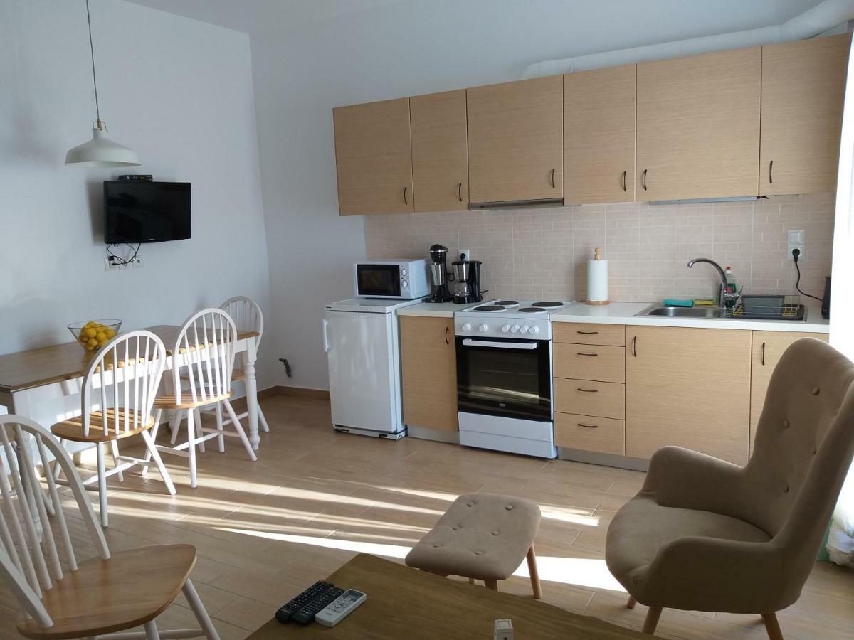 Elezar Apartment Neo Oitilo