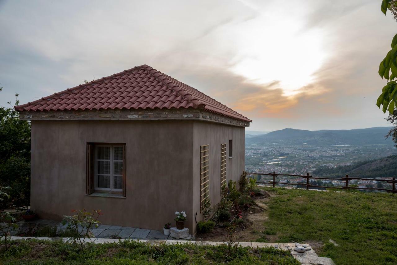 Paradosiako Saratsi - Traditional Guest house