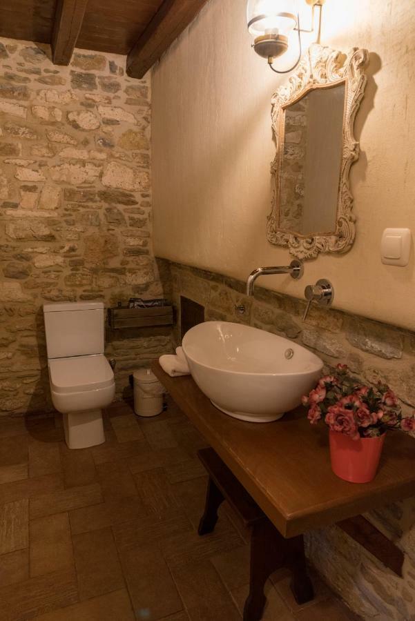 Paradosiako Saratsi - Traditional Guest house
