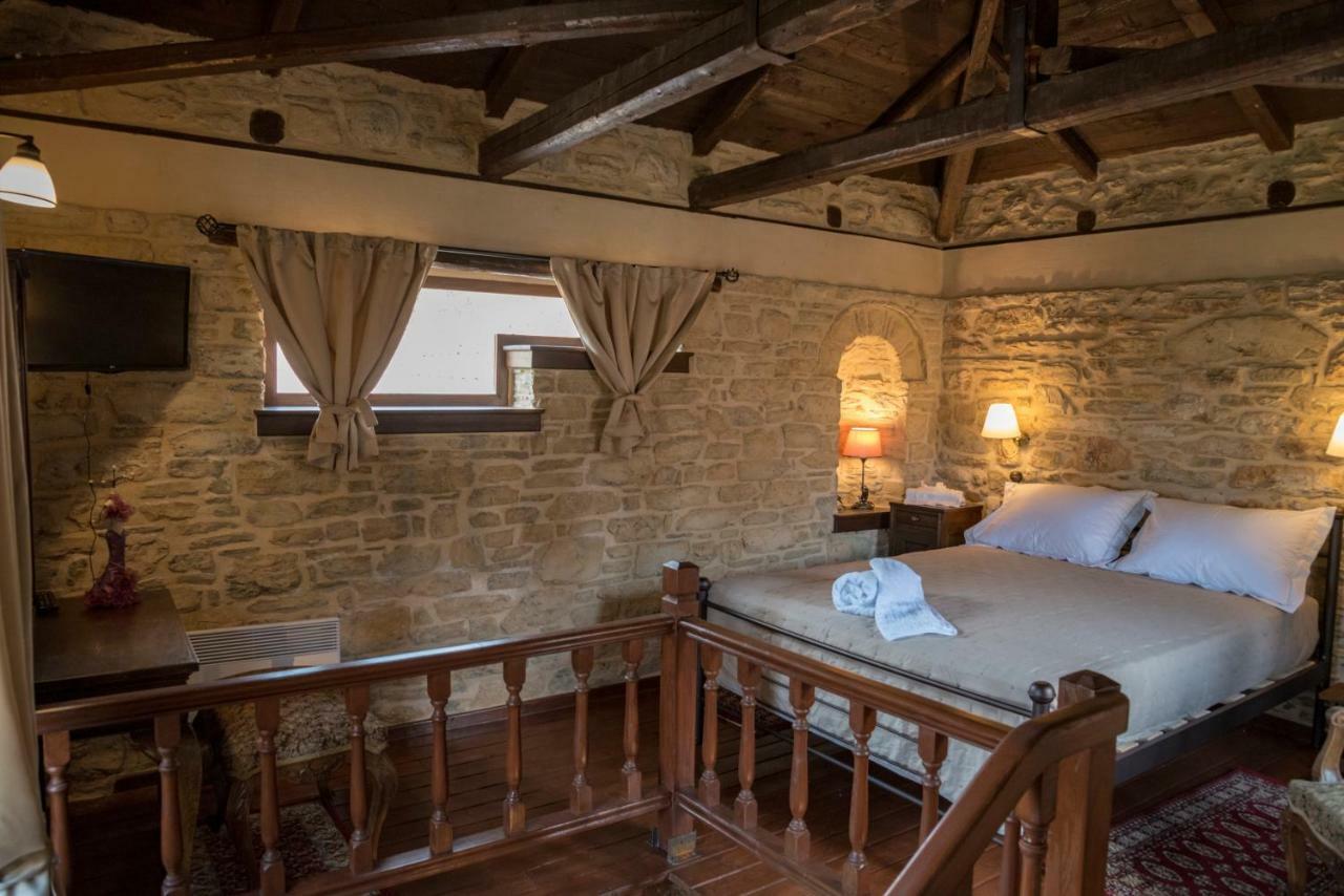 Paradosiako Saratsi - Traditional 3*