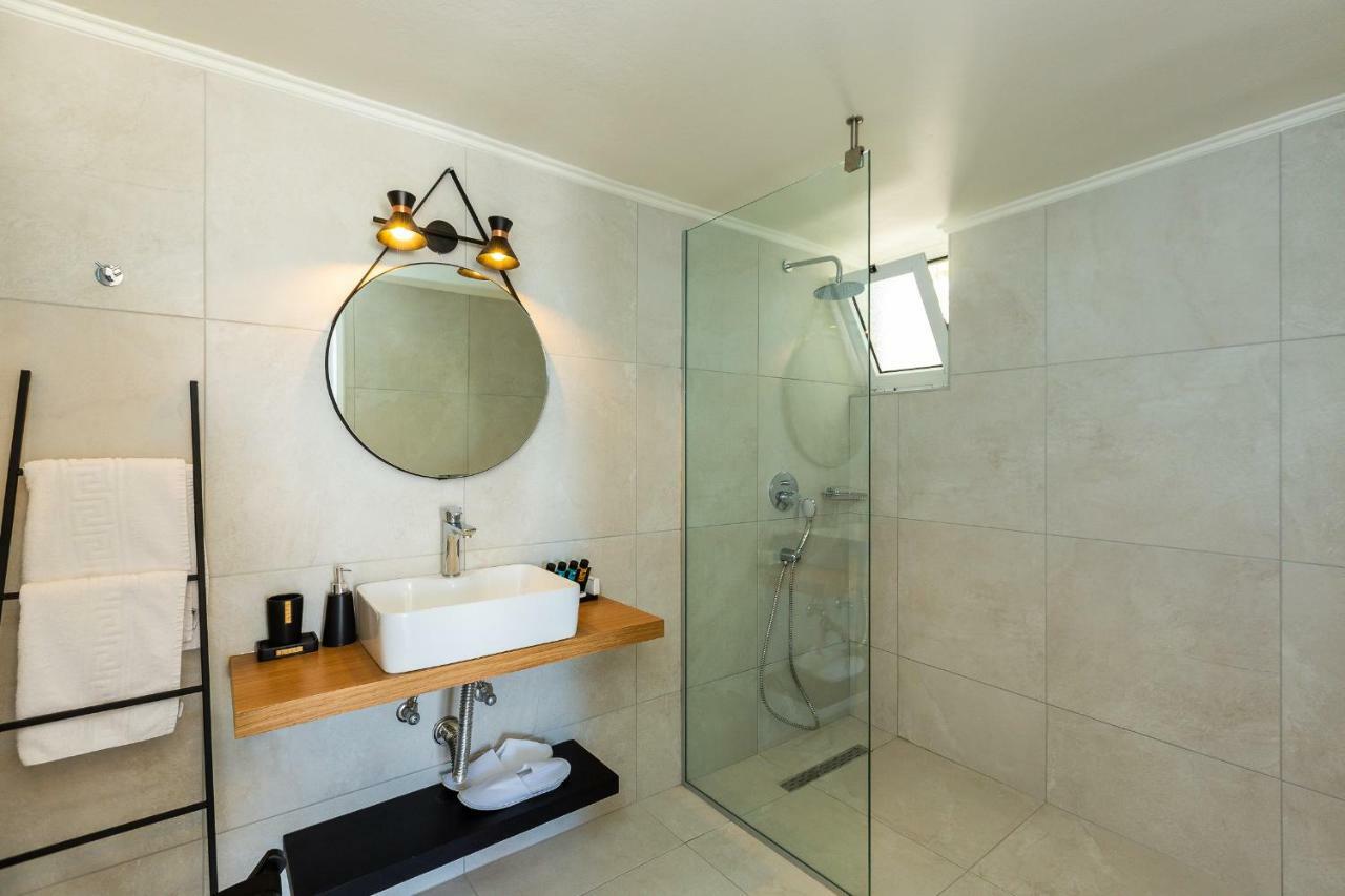 Hotel Nostos Boutique 4*