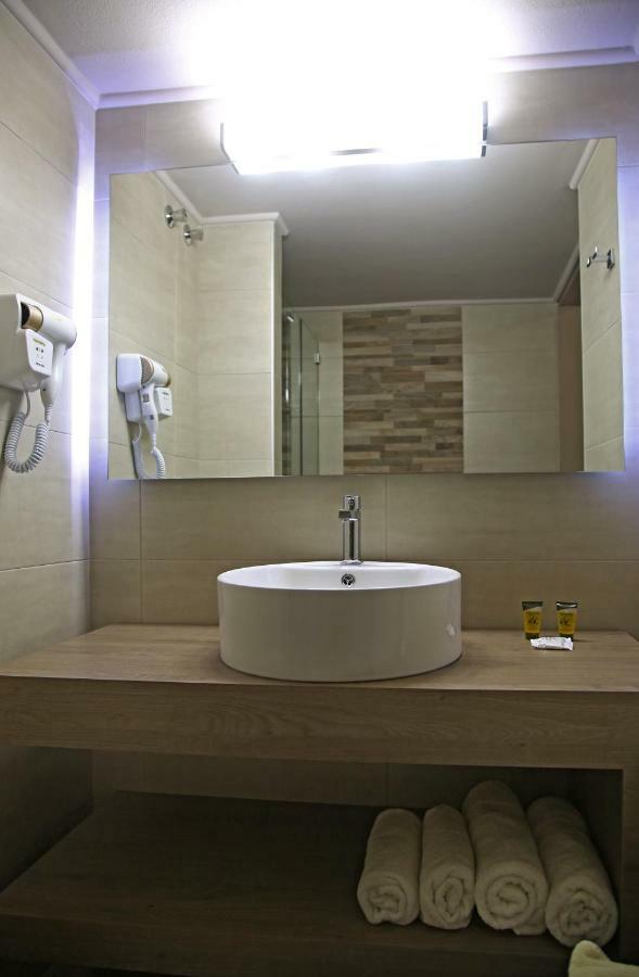 Elysee Hotel 2*
