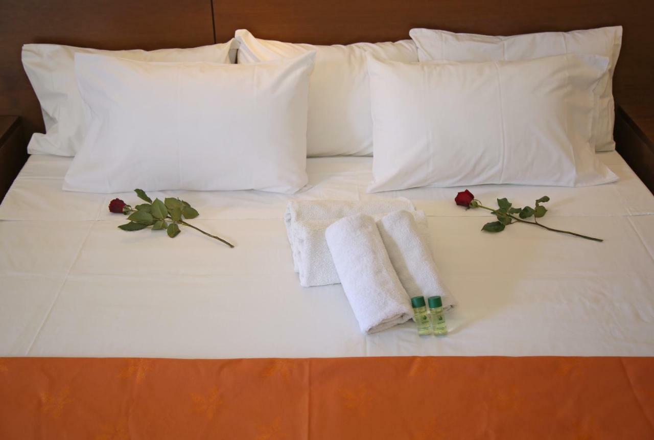 Hotel Elysee 2*