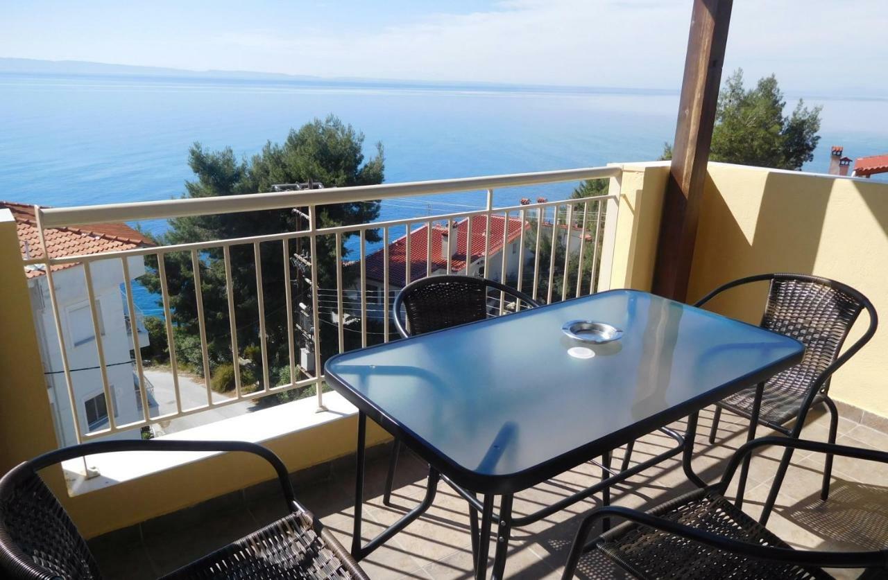 Stefania Apartment Neos Marmaras