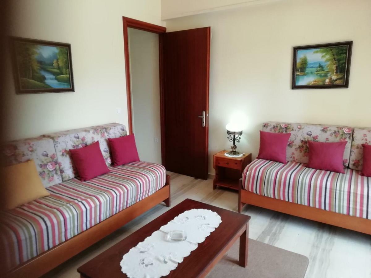Marilena And Apartment *