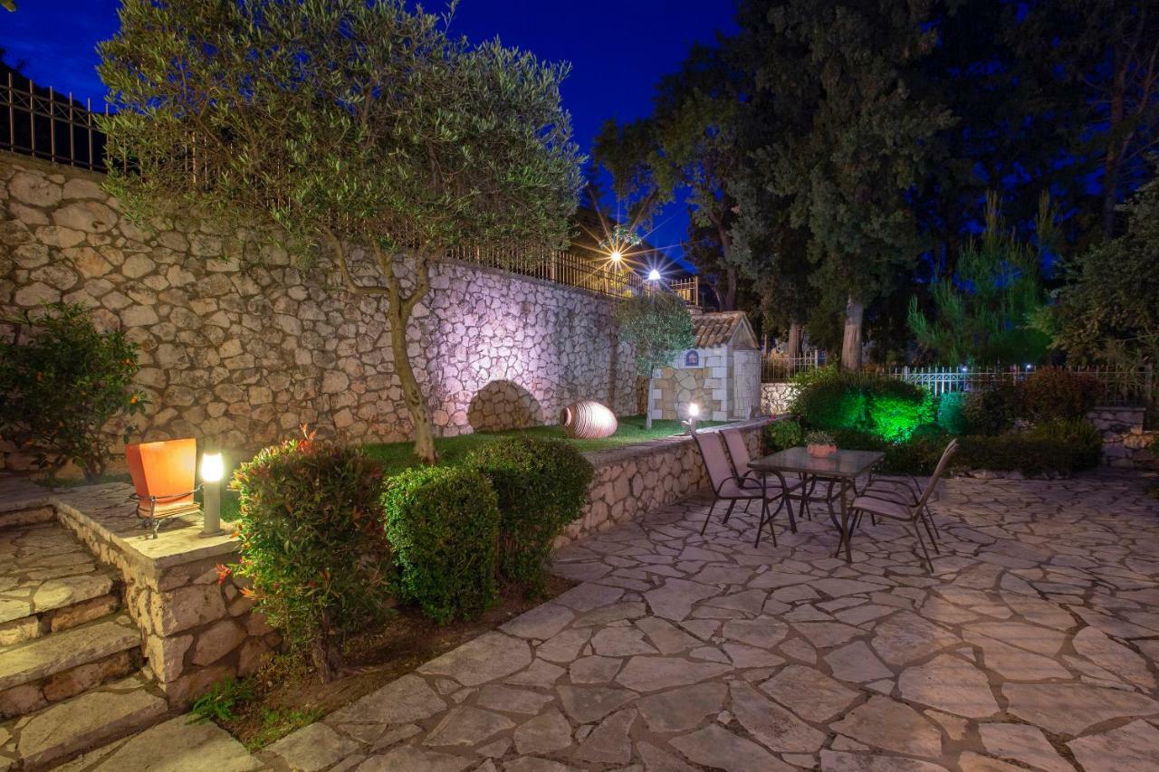 Thalassa Nydri (Lefkada)