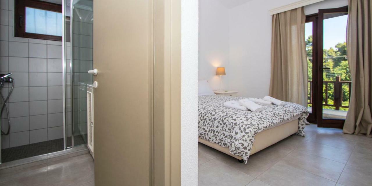 Lorenia Garden Villa, Elani KASSANDRA