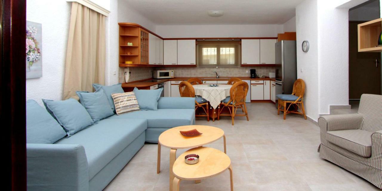 Lorenia Garden Villa, Elani Villa KASSANDRA