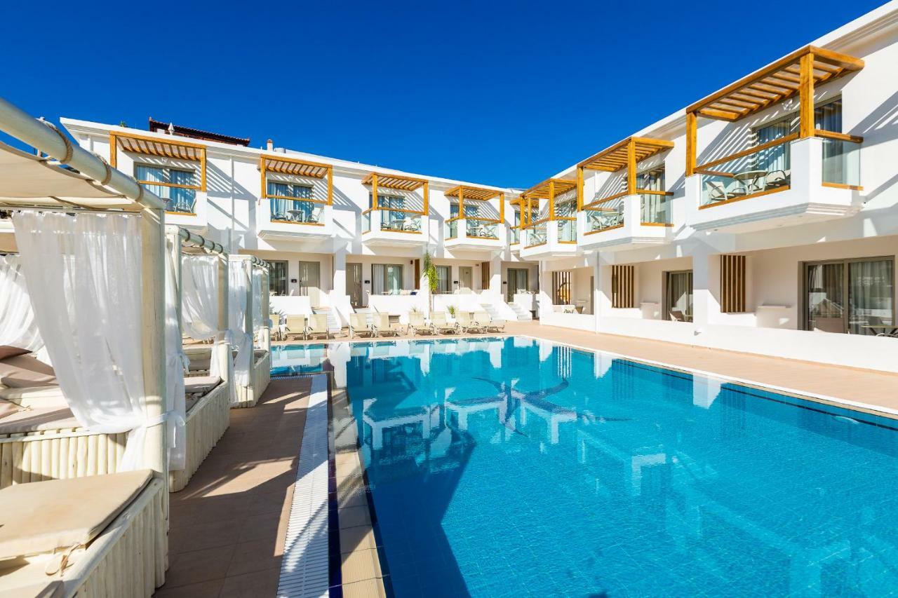 Nostos Boutique Hotel 4*