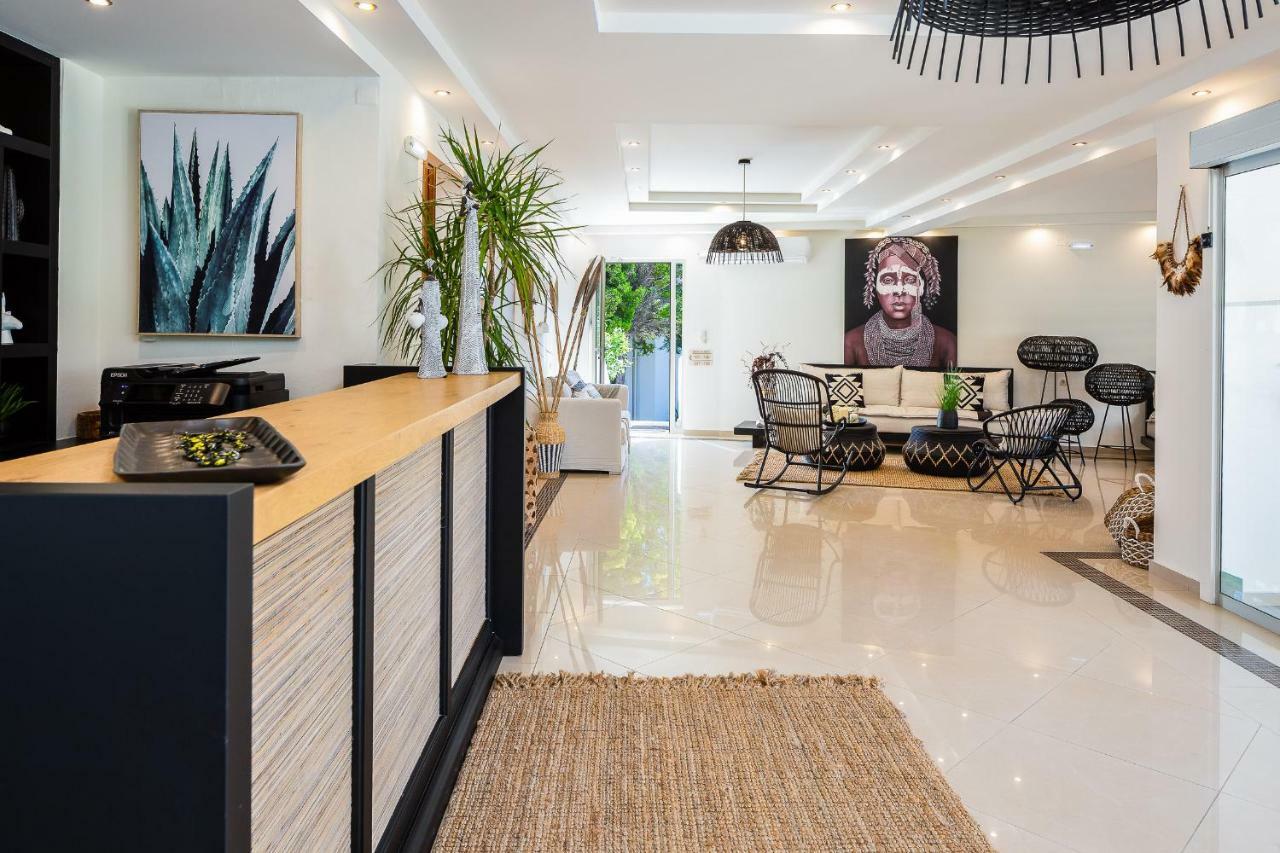 Hotel Nostos Boutique 4*