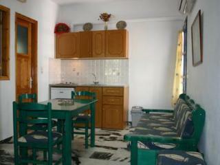 Aparthotel Ikaros & 3*