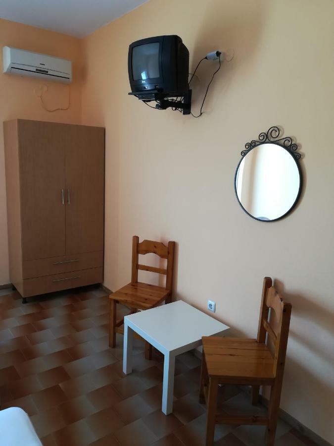 Eleftheria's Guest house 3*