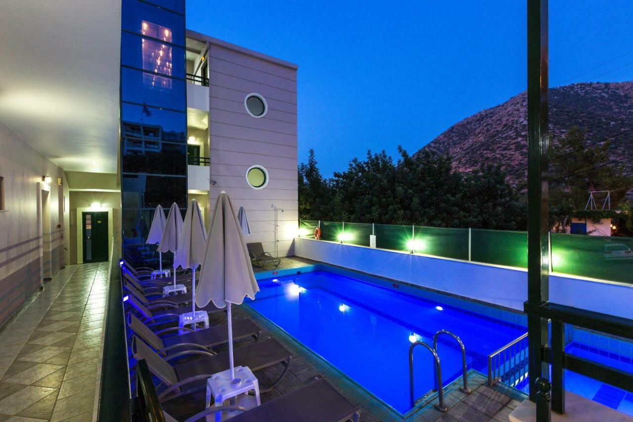 Manos Palace Apartment
