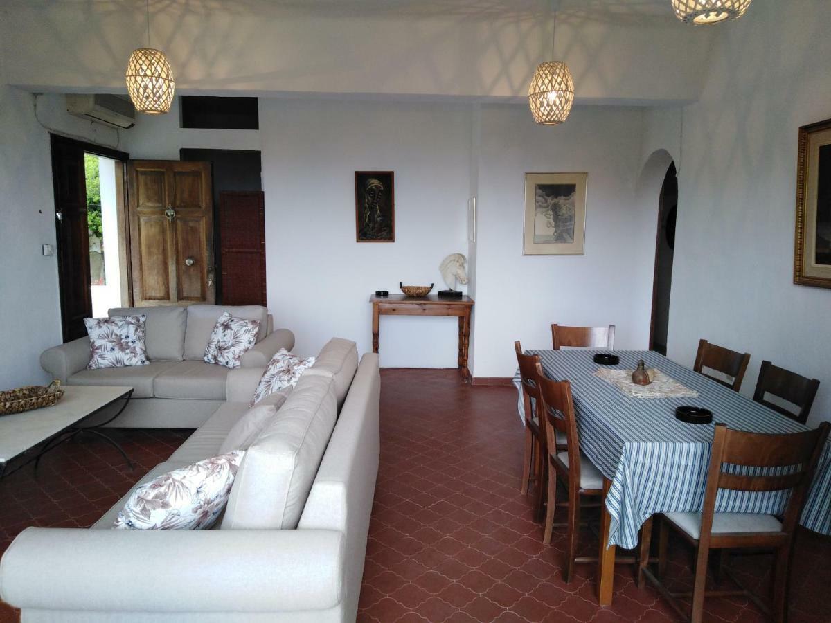 Linga Longa With Sea View And Beach Kommeno (Corfu)