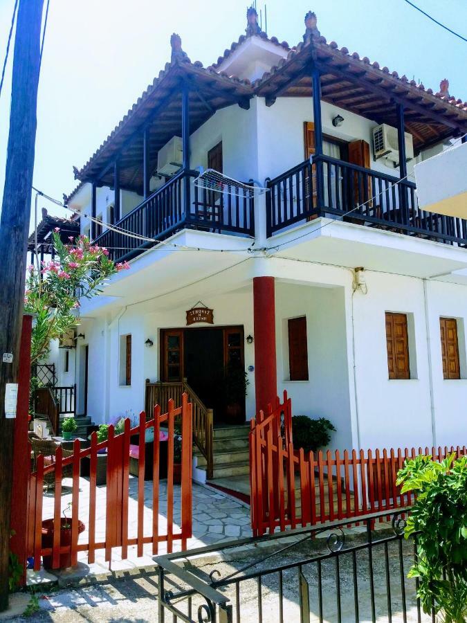 Dafni Apartment *