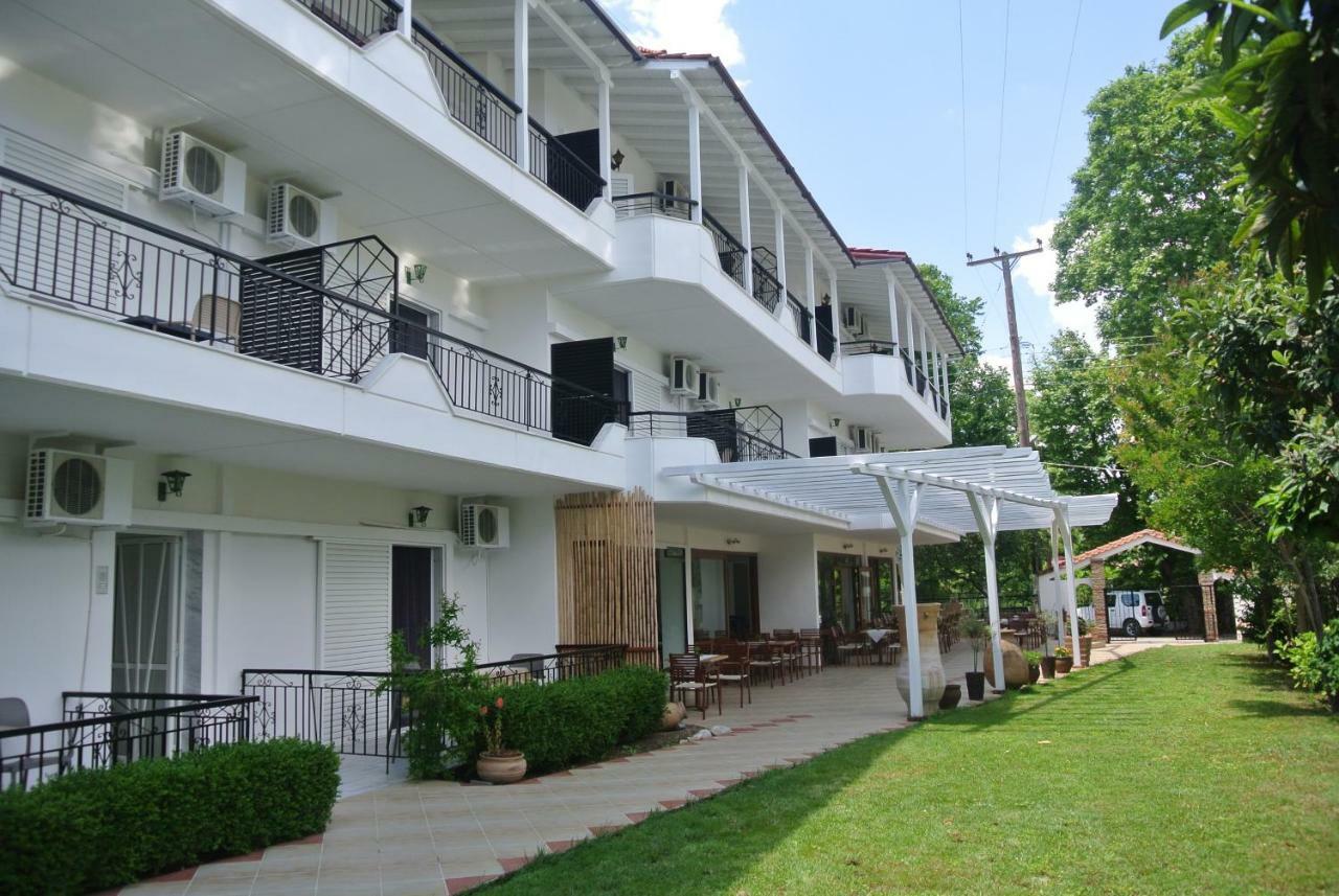 Aparthotel Milies *
