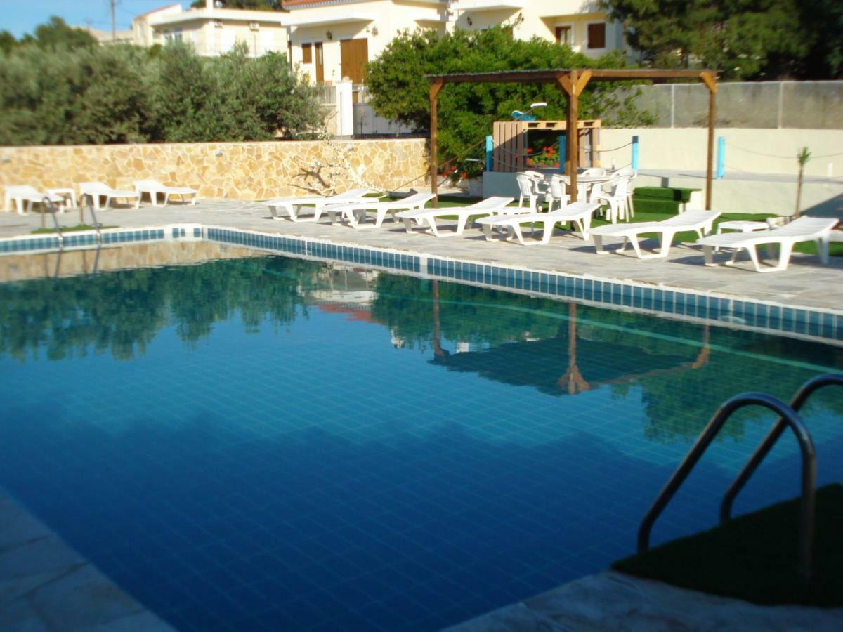 Golden Hotel 2*