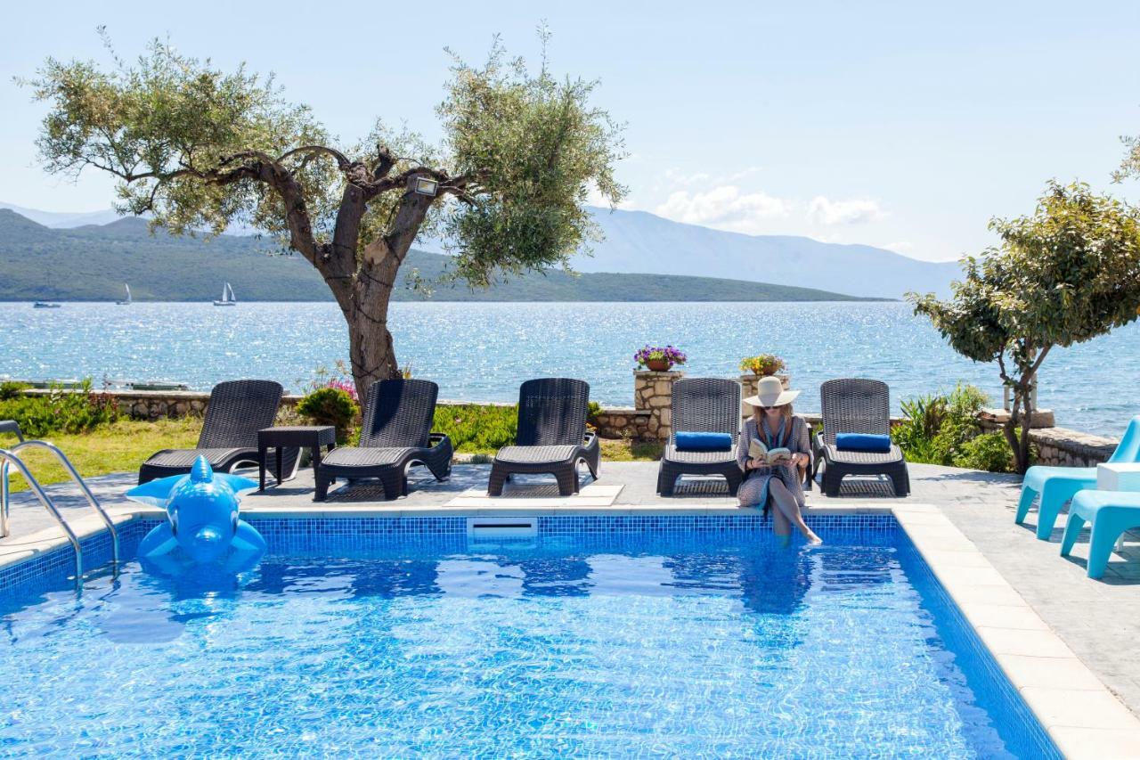 Agni Aparthotel 3*